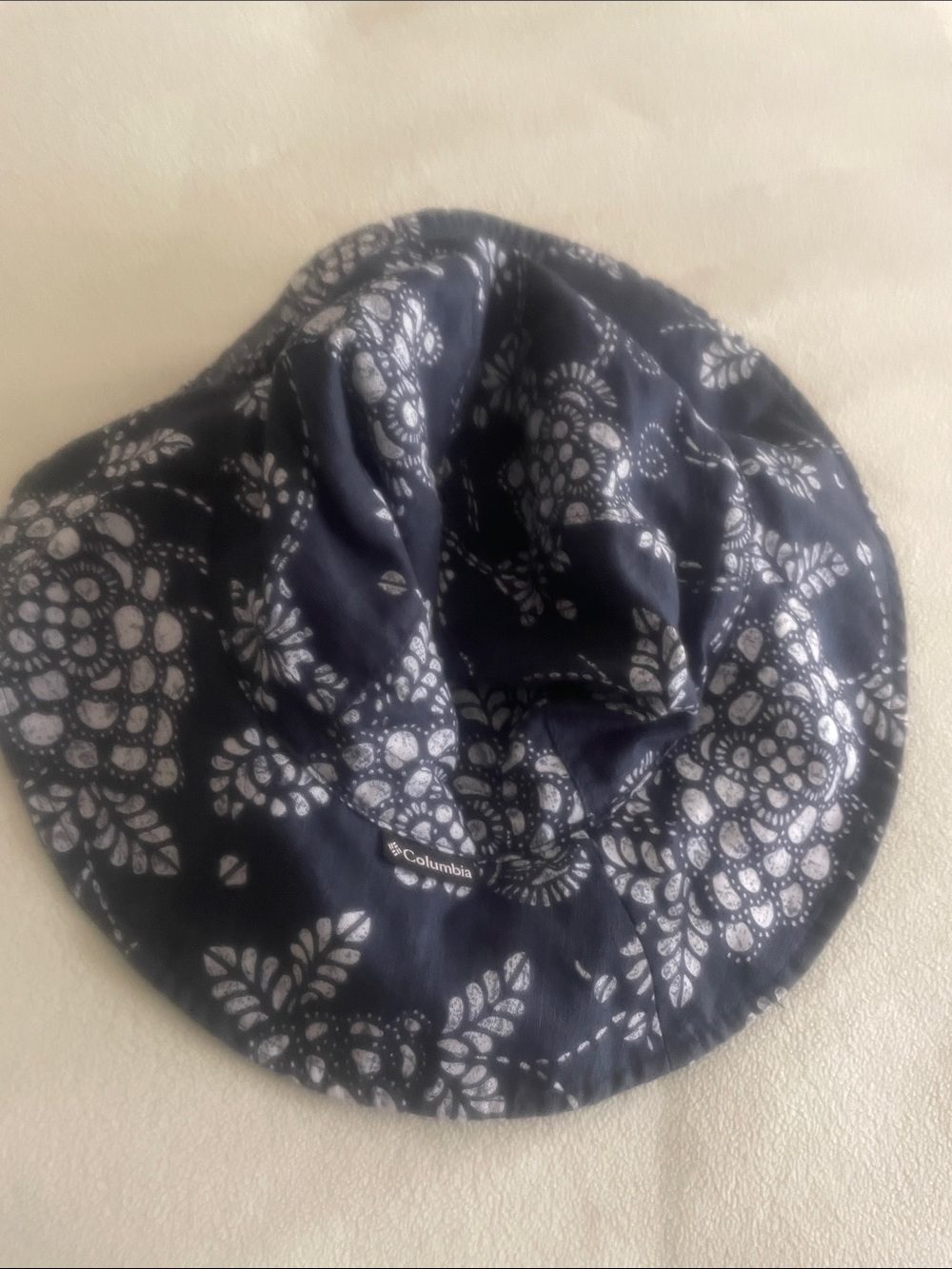 Columbia Navy and White Kids Sun Hat